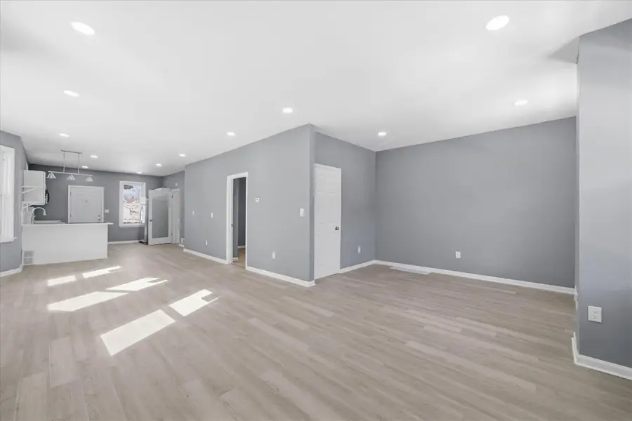 3341 N Richards St, Milwaukee, WI 53212 - #2