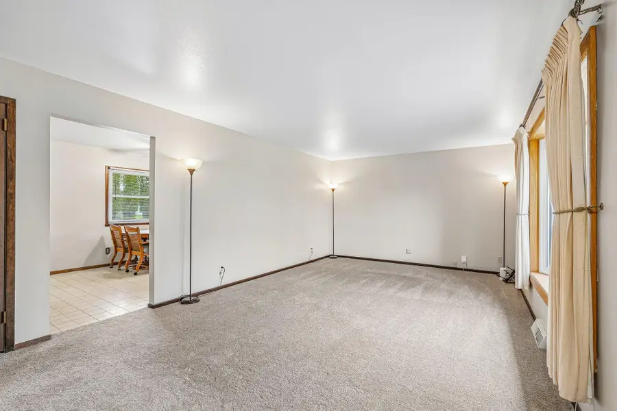 11830 W Florist Ave, Milwaukee, WI 53225 - #3