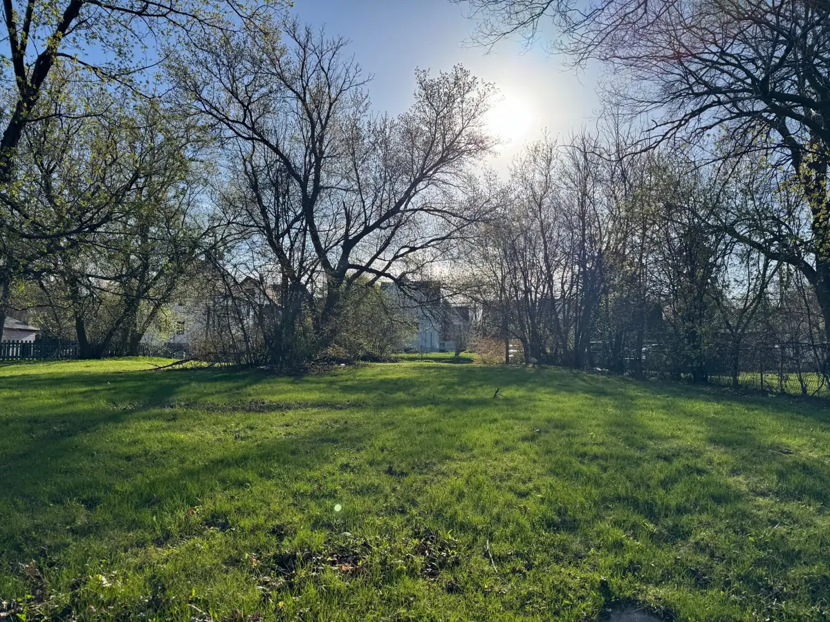 2534 N 2nd St, Milwaukee, WI 53212 - #1