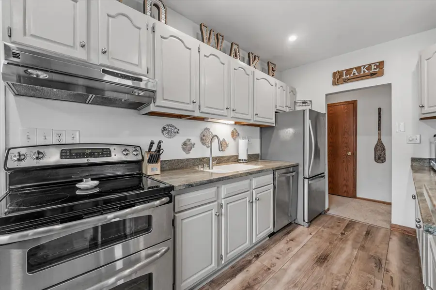 W342N4870 Lindy Ln, Okauchee Lake, WI 53058 - #3