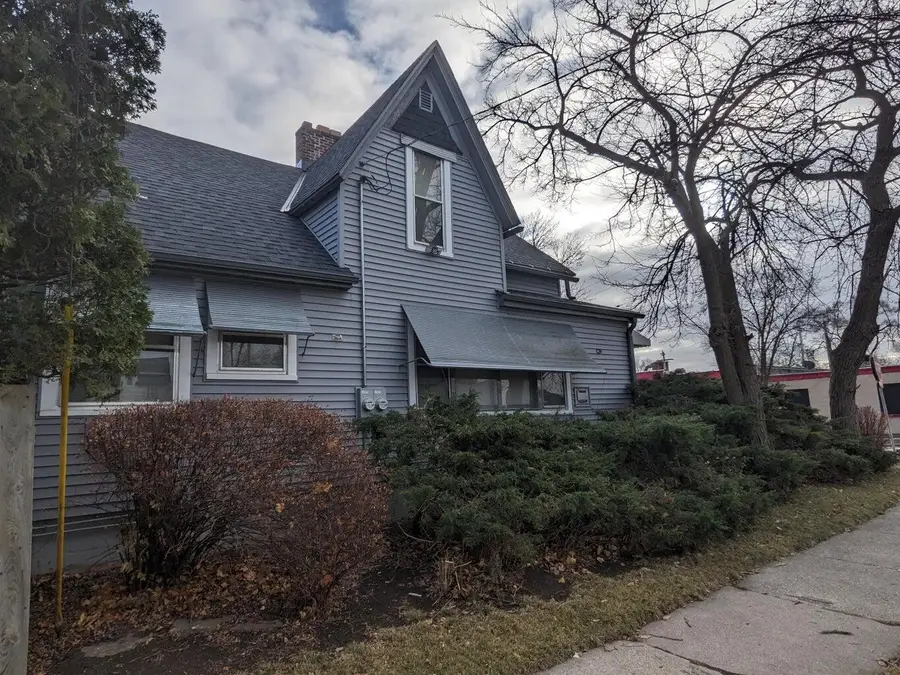 3130 W Cameron Ave, Milwaukee, WI 53209 - #3