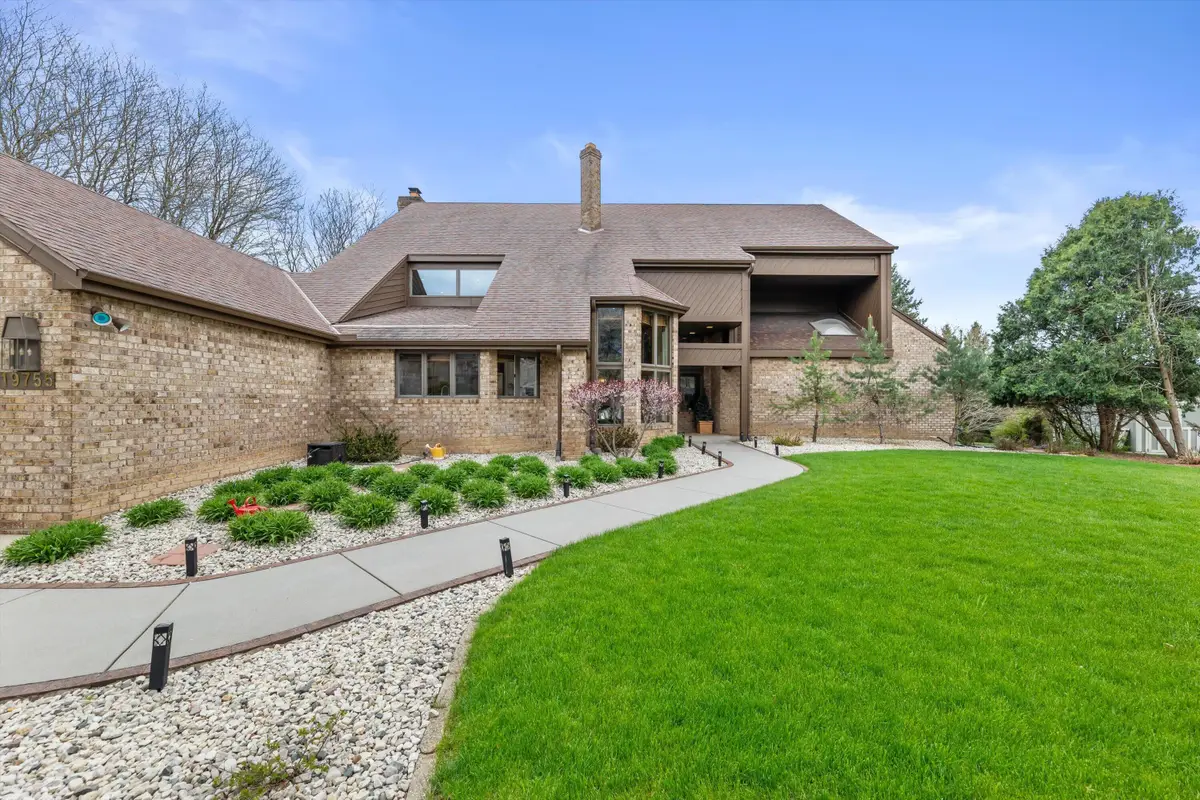19755 Brian Dr, Brookfield, WI 53045 - #1