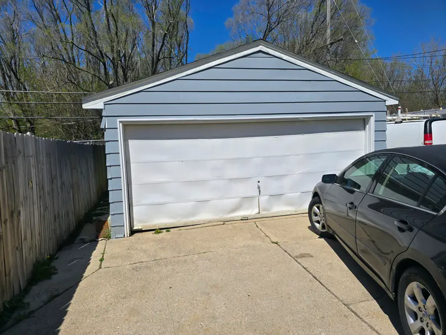 5630 W Carmen Ave, Milwaukee, WI 53218 - #3