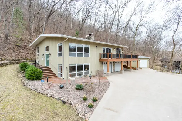 N2056 Wedgewood Dr E, Shelby, WI 54601