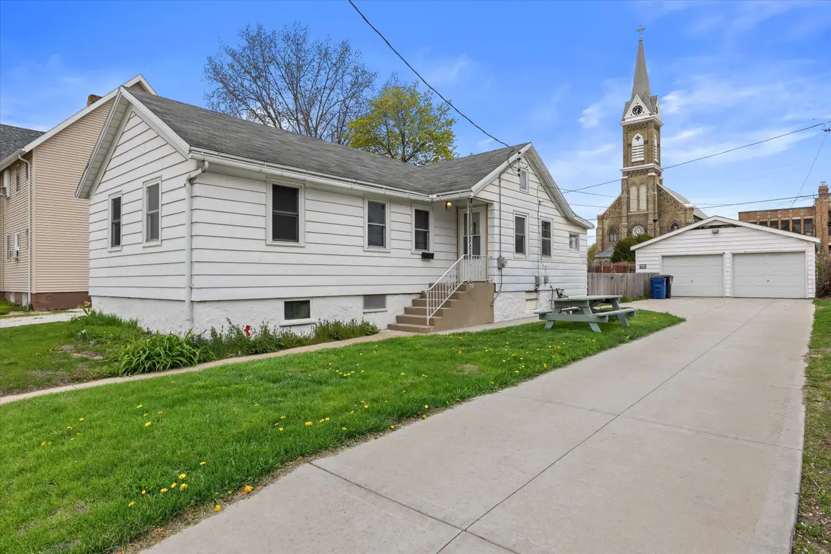 1527 Buchanan St, Racine, WI 53402 - #1