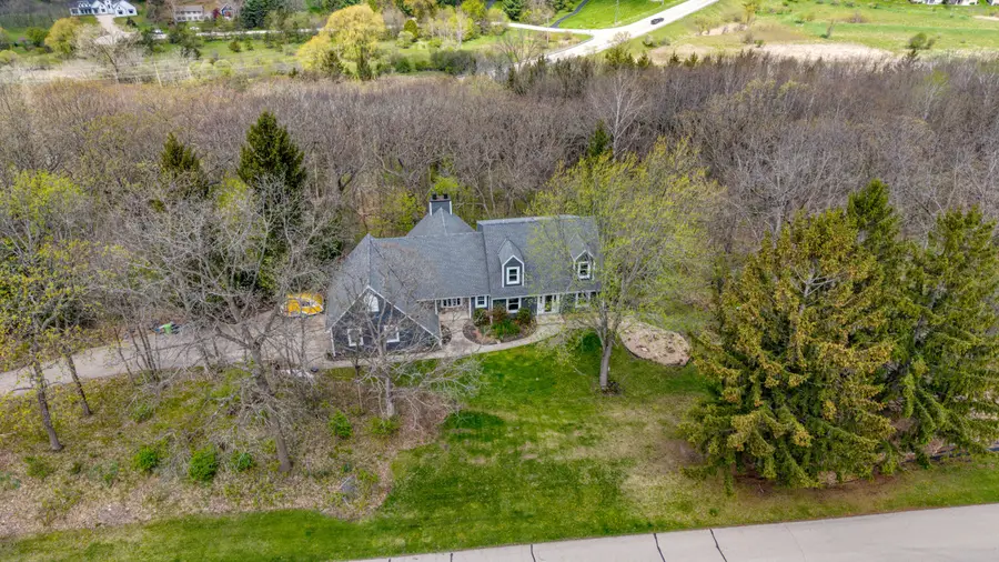 S1W31448 Hickory Hollow Ct, Delafield, WI 53018 - #3