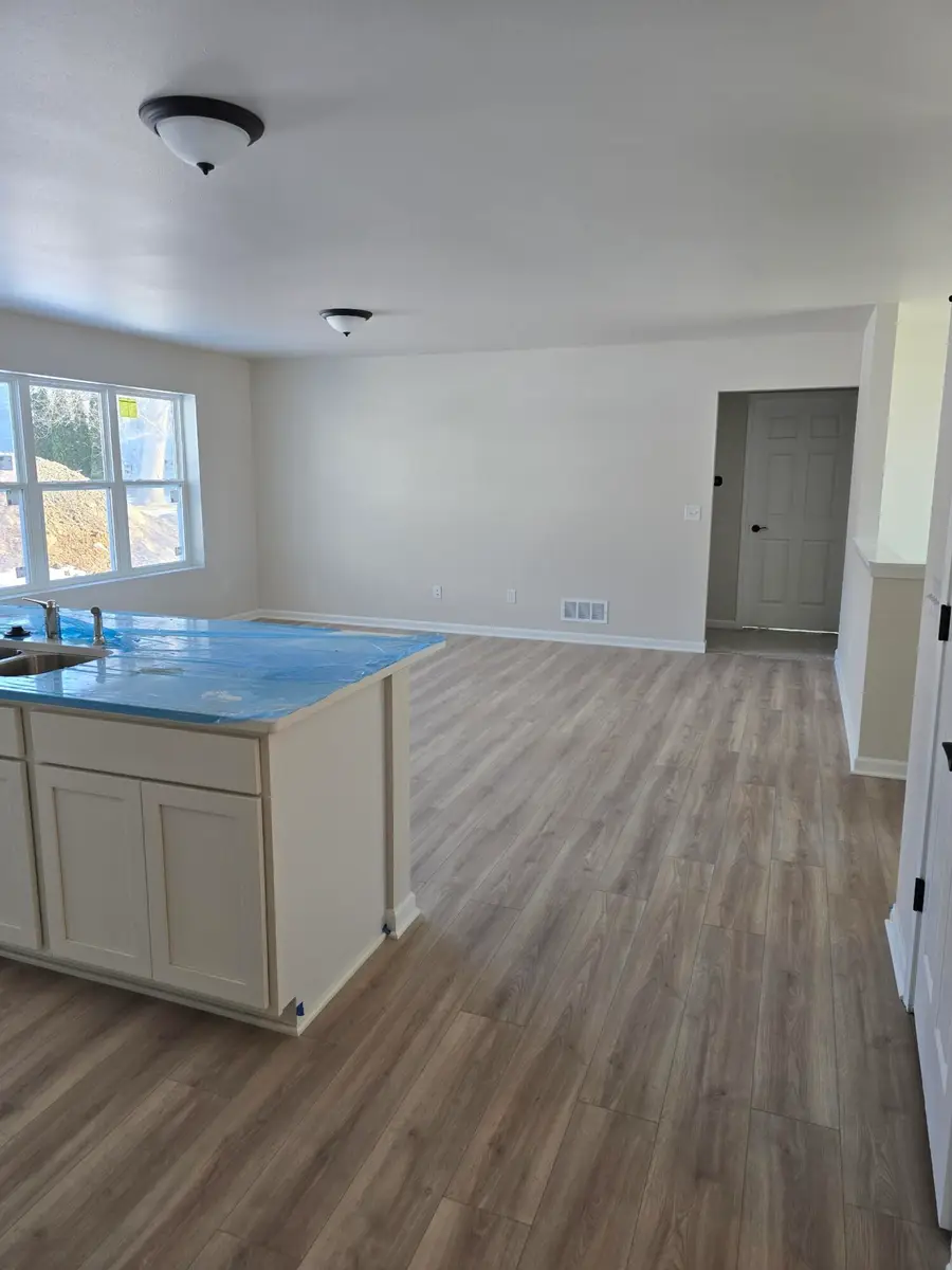 410 Village Ln, Ripon, WI 54971 - #3