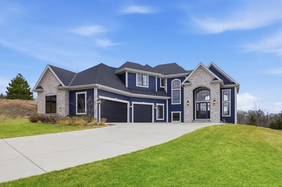 N87W25037 Bay Ct, Lisbon, WI 53089 - #3