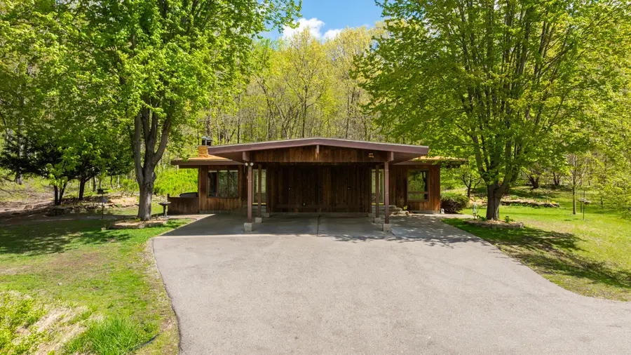 715 Alpine Ln, Onalaska, WI 54636 - #2