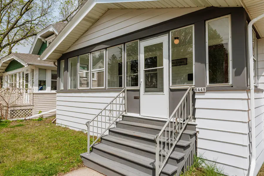 8448 W Lapham St, West Allis, WI 53214 - #2