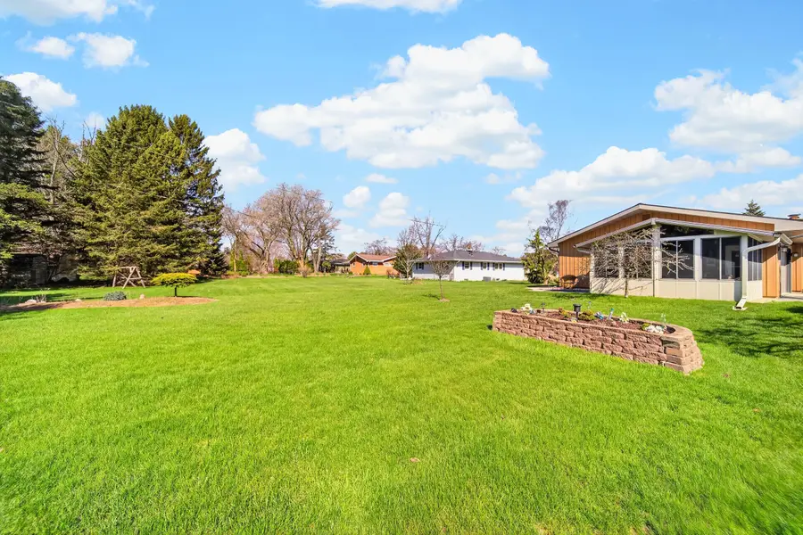 4812 S 16th St, Wilson, WI 53081 - #2