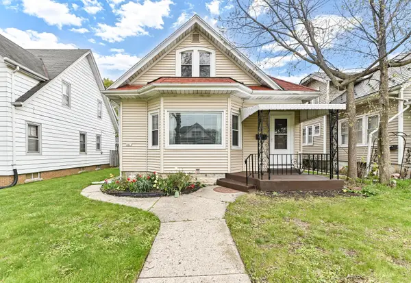 3009 S 48th St, Milwaukee, WI 53219