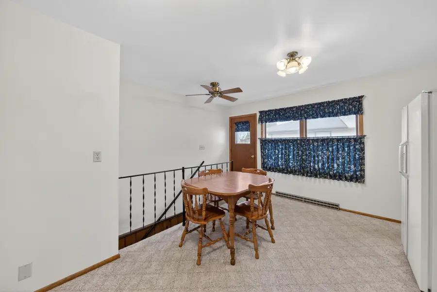 2749 N 31st Pl, Sheboygan, WI 53083 - #3