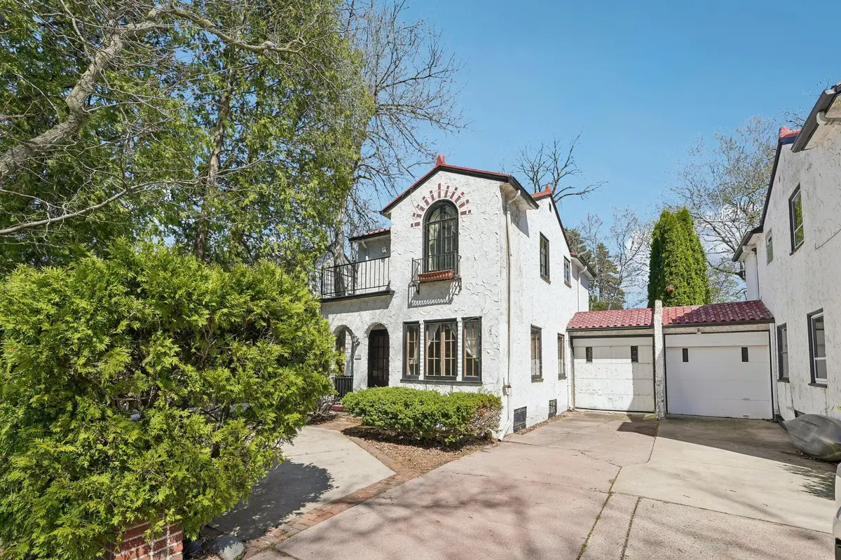 5758 N Santa Monica Blvd, Whitefish Bay, WI 53217 - #1