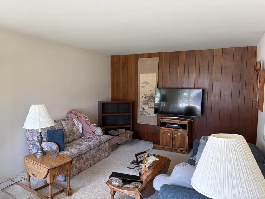 2226 Lexington Dr, Manitowoc, WI 54220 - #3
