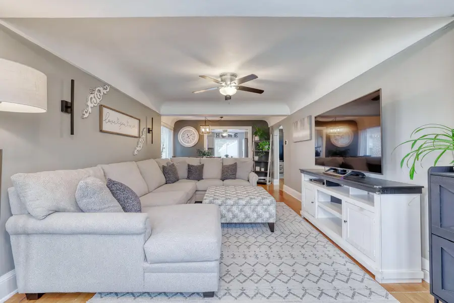 1473 S 90th St, West Allis, WI 53214 - #2