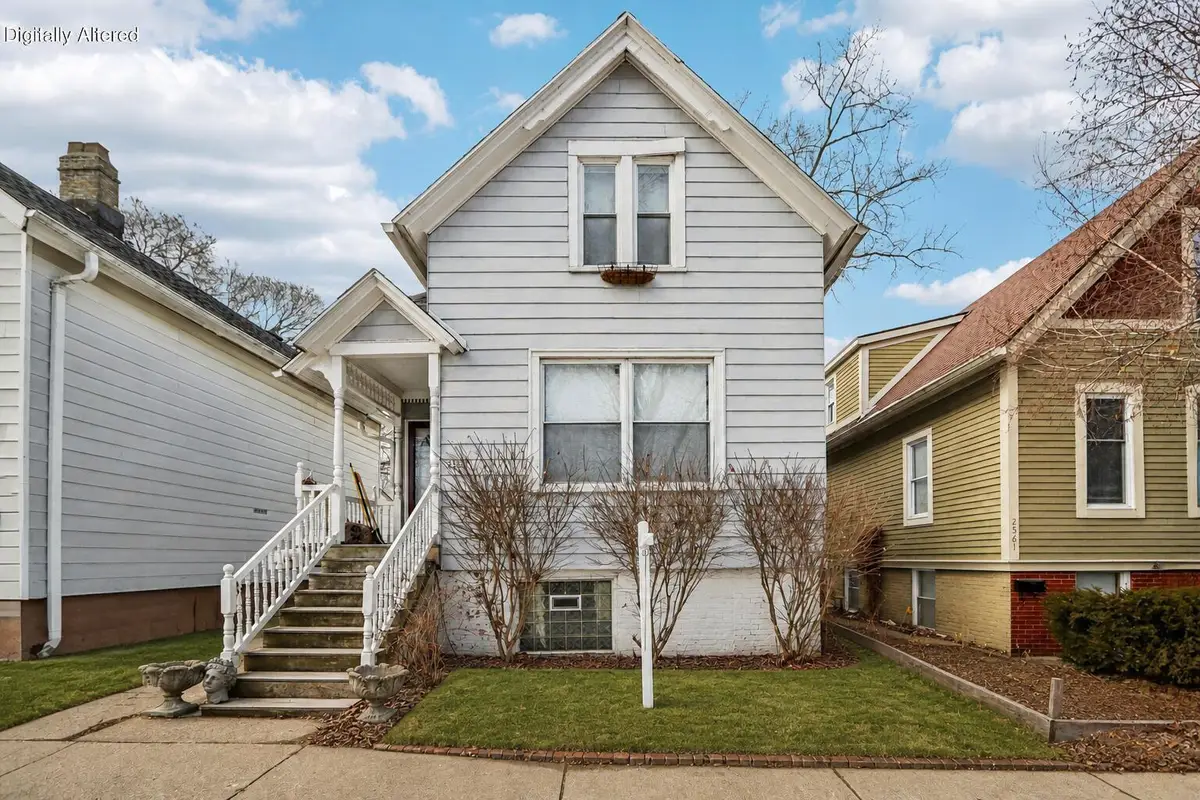 2557 N Gordon Pl, Milwaukee, WI 53212 - #1