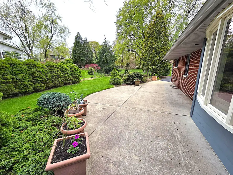 14745 Watertown Plank Rd, Elm Grove, WI 53122 - #2