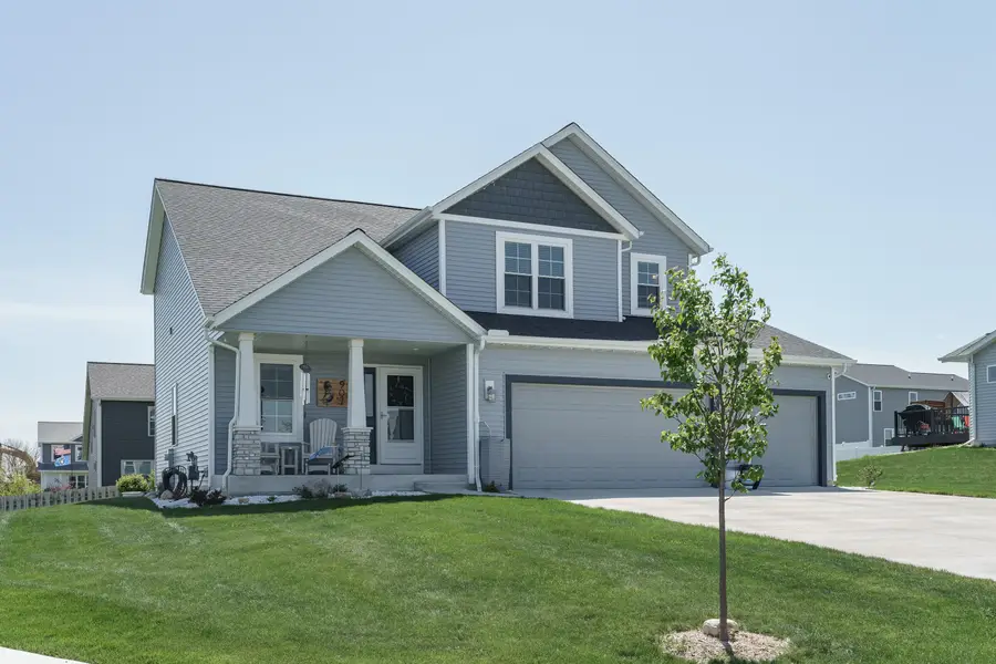 907 Ridge Ct, Watertown, WI 53094 - #2