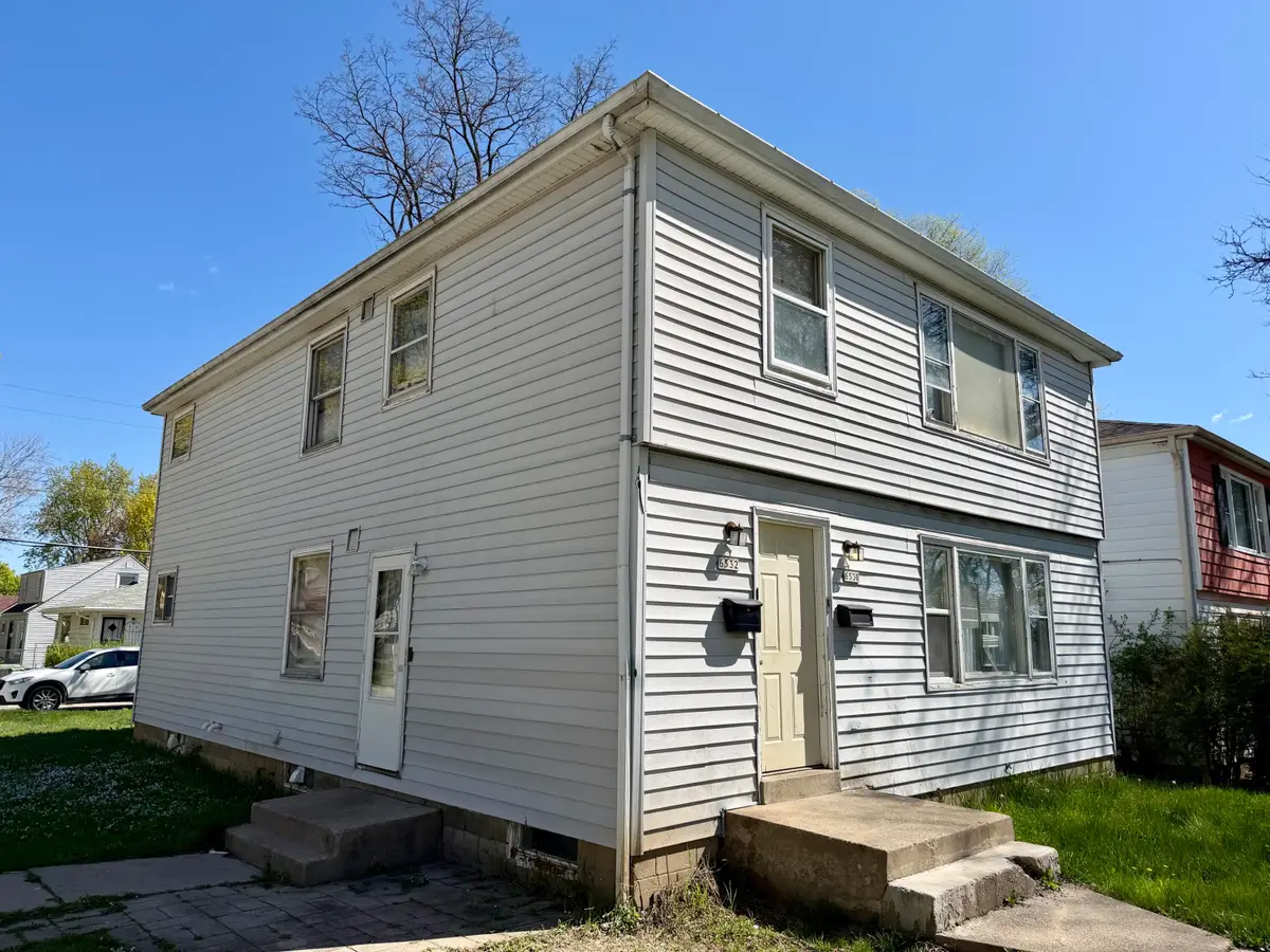 6530 W Carmen Ave, Milwaukee, WI 53218 - #1