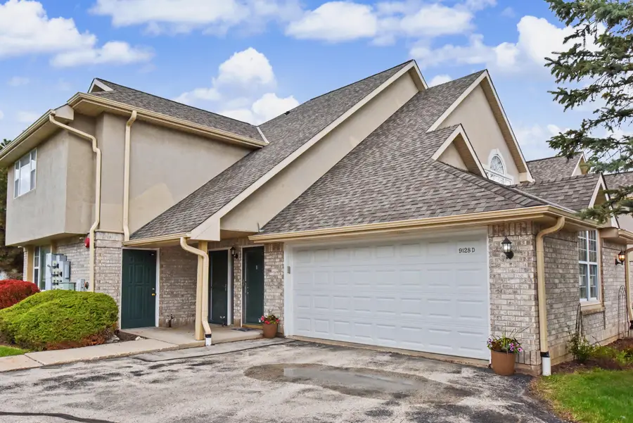 9128 W Elm Ct, Franklin, WI 53132 - #2