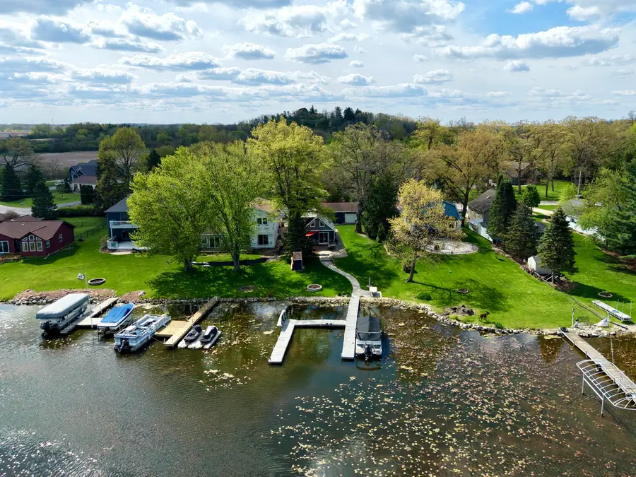 28918 Kramer Dr, Waterford, WI 53185 - #2