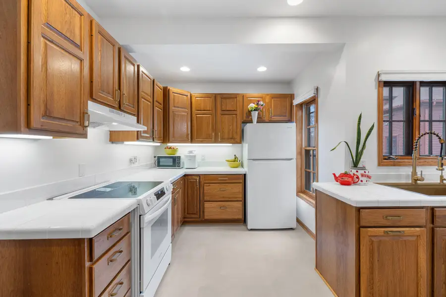 1215 N 7th St, Sheboygan, WI 53081 - #2