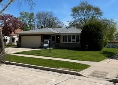 5354 S 8th St, Milwaukee, WI 53221 - #2