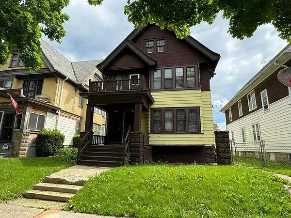 2444 N 40th St, Milwaukee, WI 53210
