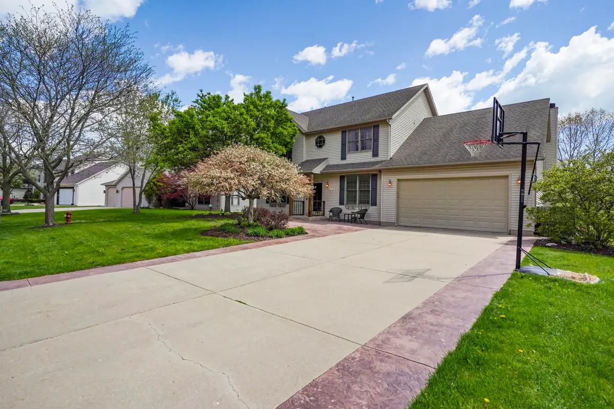 12135 32nd Ave, Pleasant Prairie, WI 53158 - #1