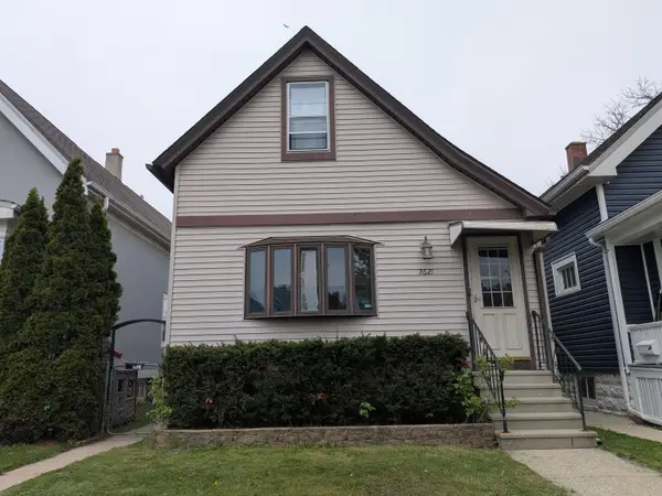 2621 S 30th St, Milwaukee, WI 53215