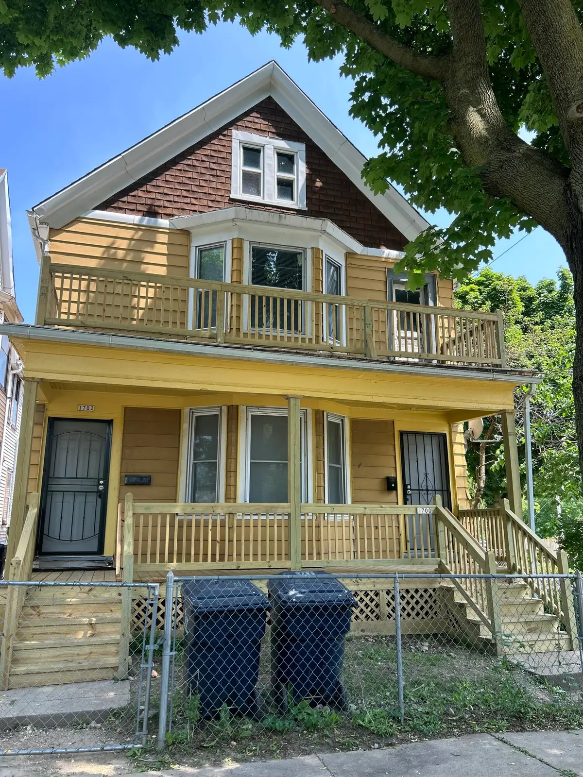 2560 N 41st St, Milwaukee, WI 53210 - #1