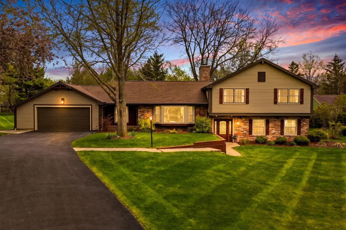3941 S Brook Rd, Caledonia, WI 53126 - #1