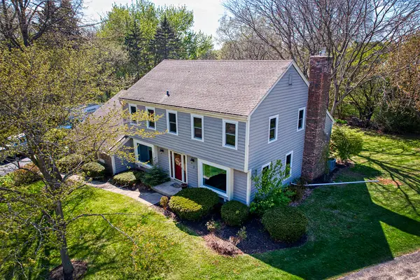 3 Birchwood Ct, Wind Point, WI 53402