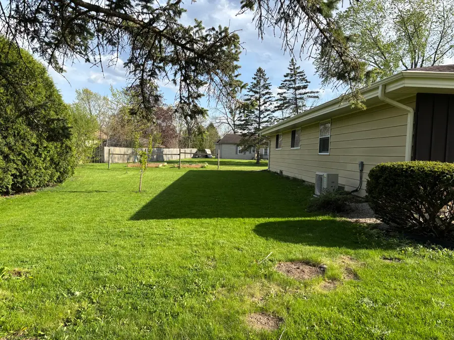 12329 W Larkspur Rd, Franklin, WI 53132 - #3