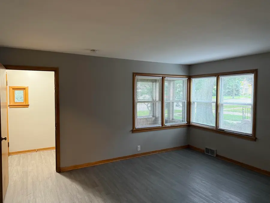3055 N 60th St, Milwaukee, WI 53210 - #3