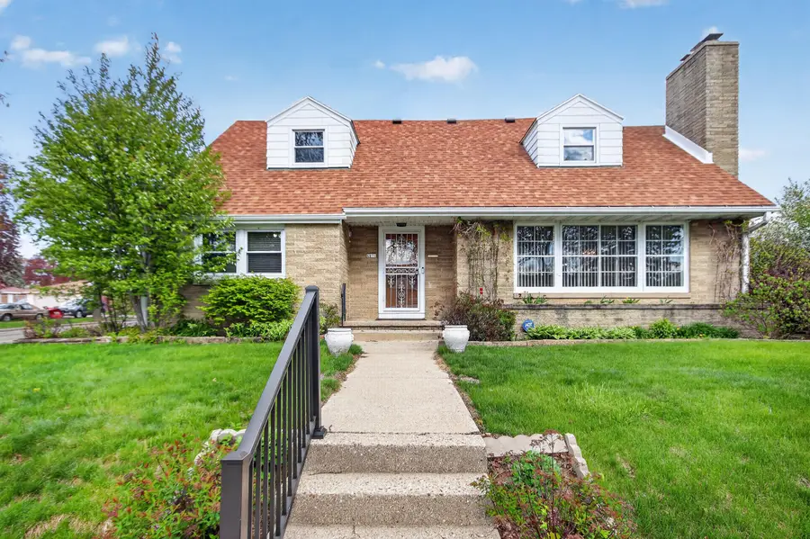 4076 N 90th St, Milwaukee, WI 53222 - #2