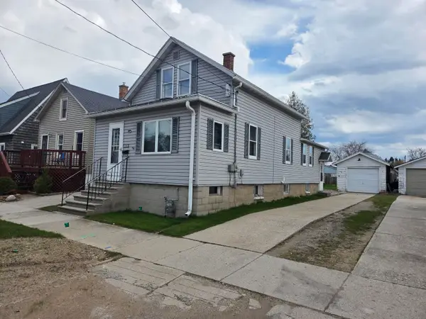 1005 19th St, Two Rivers, WI 54241