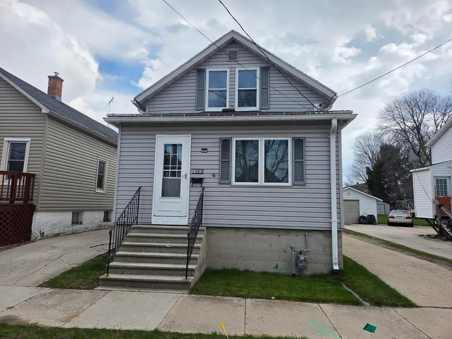 1005 19th St, Two Rivers, WI 54241 - #2
