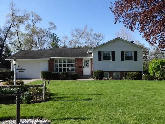 615 Rohda Dr, Waterford, WI 53185 - #1