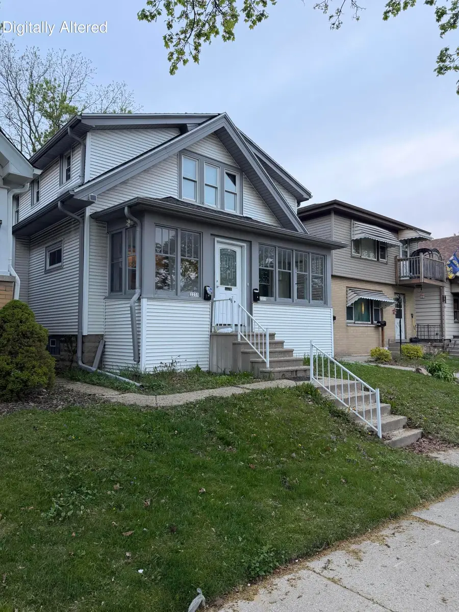2231 S 58th St, West Allis, WI 53219 - #2