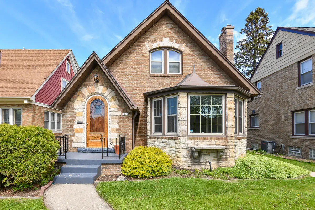 5618 W Auer Ave, Milwaukee, WI 53216 - #1