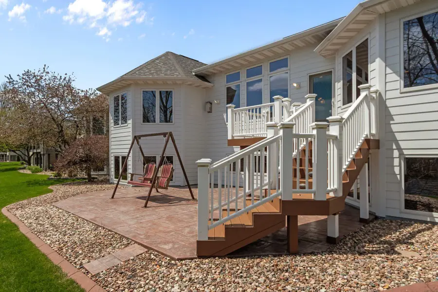 849 Whisper Falls Ln, Menasha, WI 54952 - #3