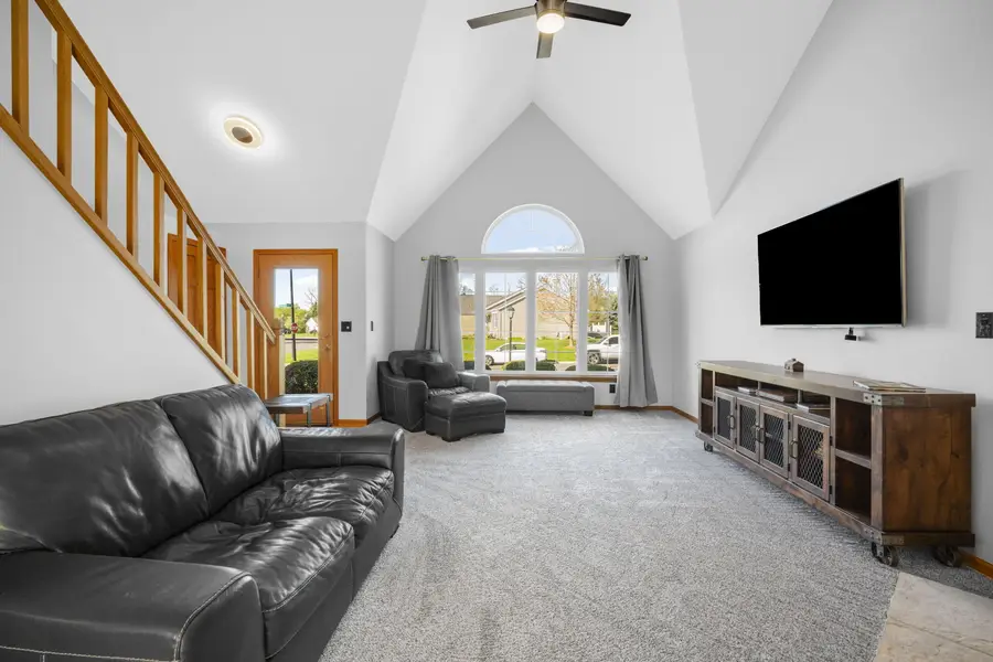 W143N9776 Ridgewood Ln, Germantown, WI 53022 - #3