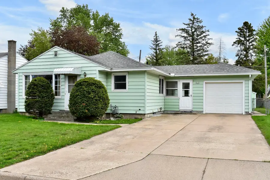 730 47th Ave, Goodview, MN 55987 - #2