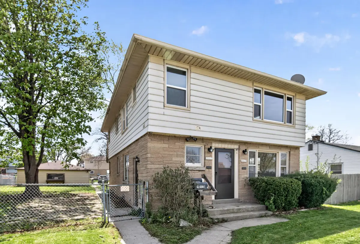 10117 W Cleveland Ave, West Allis, WI 53227 - #1