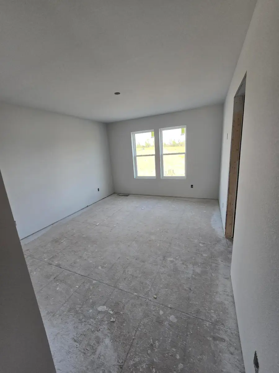 636 Harvest Ln, Hartford, WI 53027 - #2