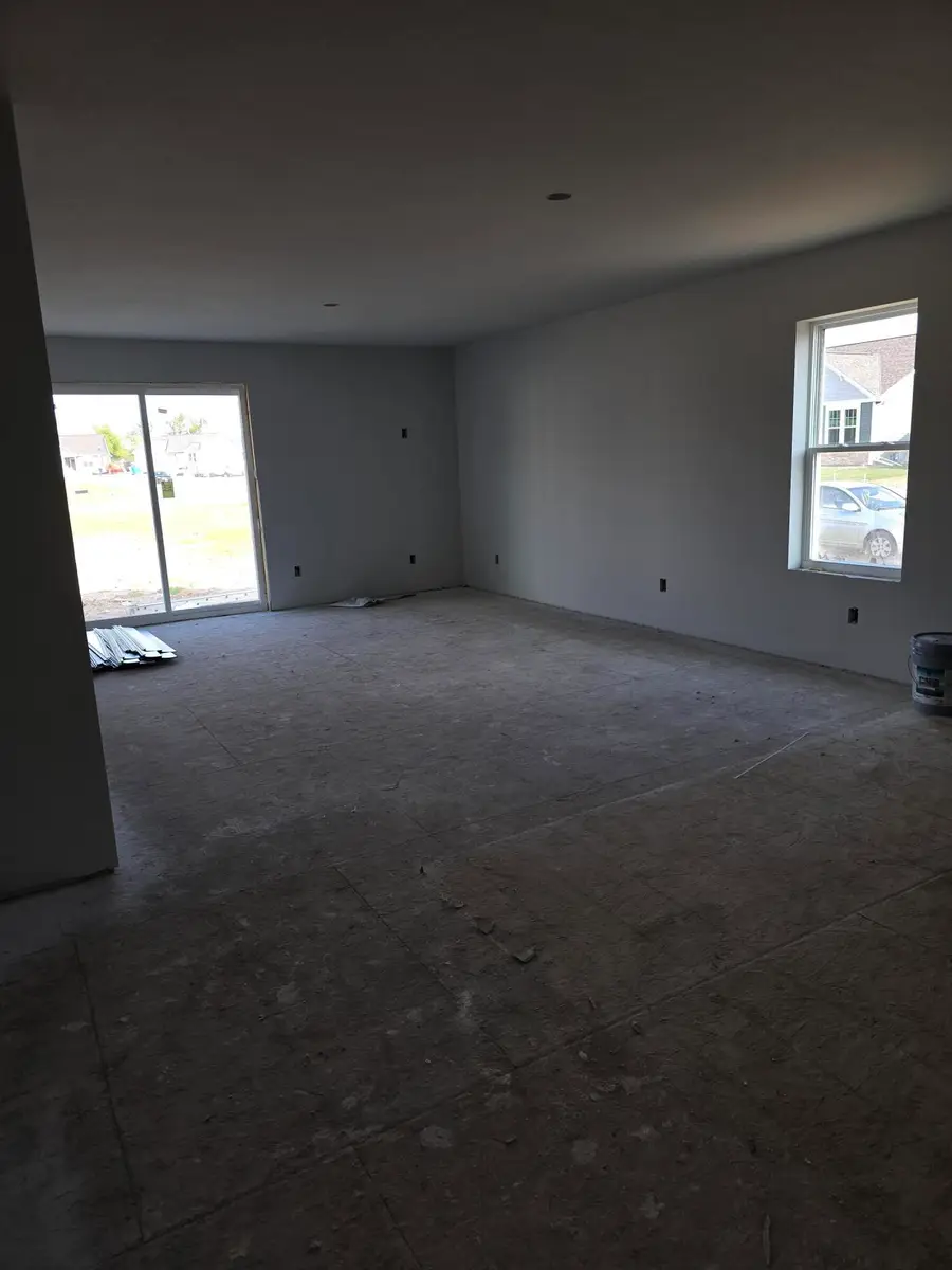 636 Harvest Ln, Hartford, WI 53027 - #3