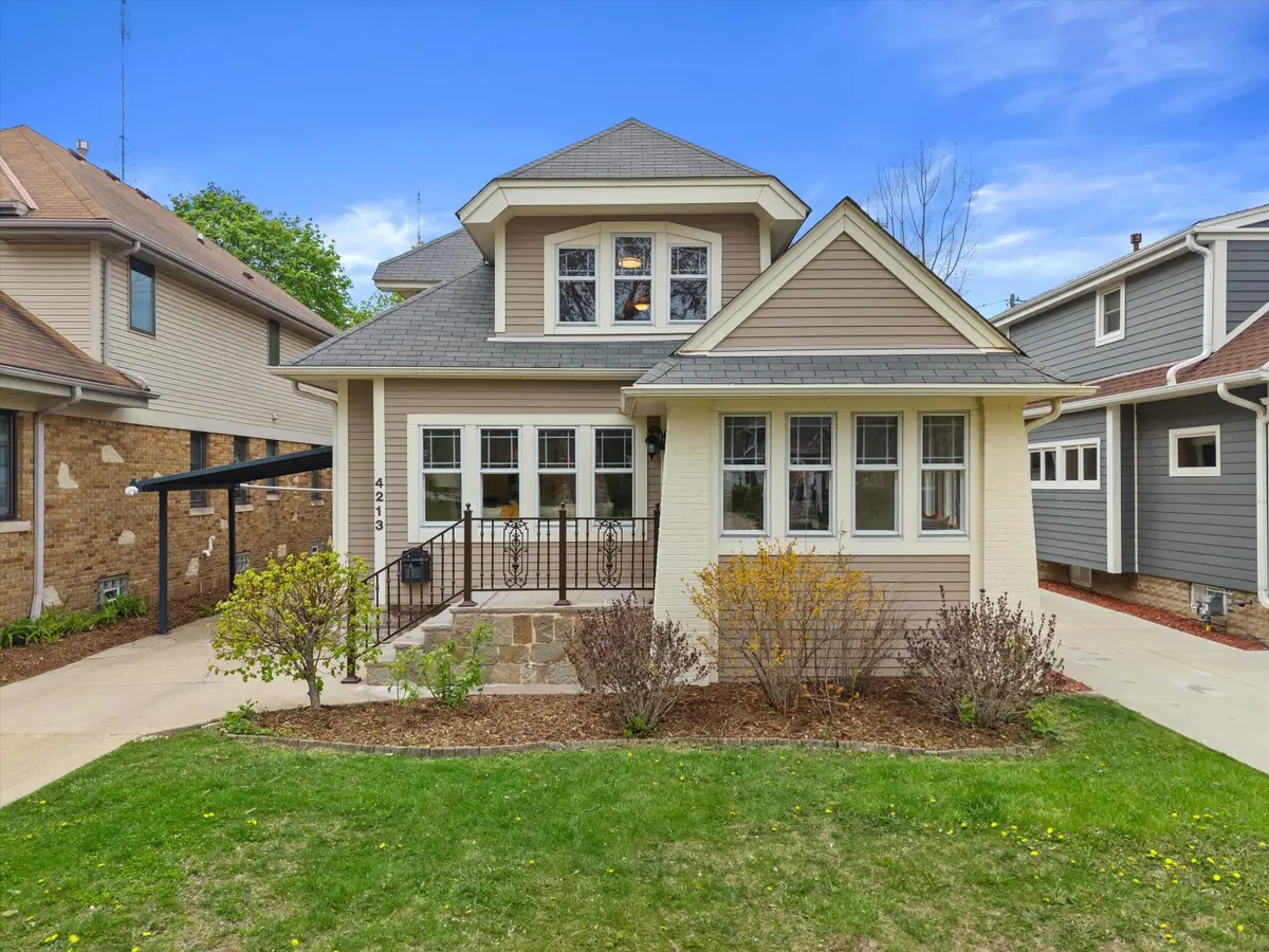 4213 N Larkin St, Shorewood, WI 53211 - #1