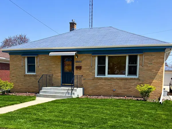 2401 Kearney Ave, Racine, WI 53403